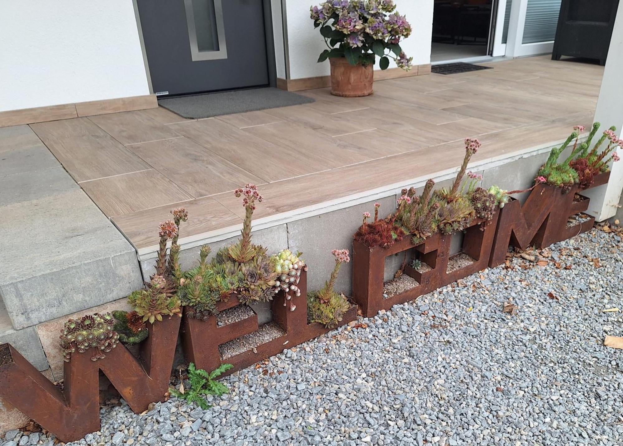 Auszeit Erfurt - Stilvoller Bungalow Mit Parkplatz - Zentrumsnah ภายนอก รูปภาพ