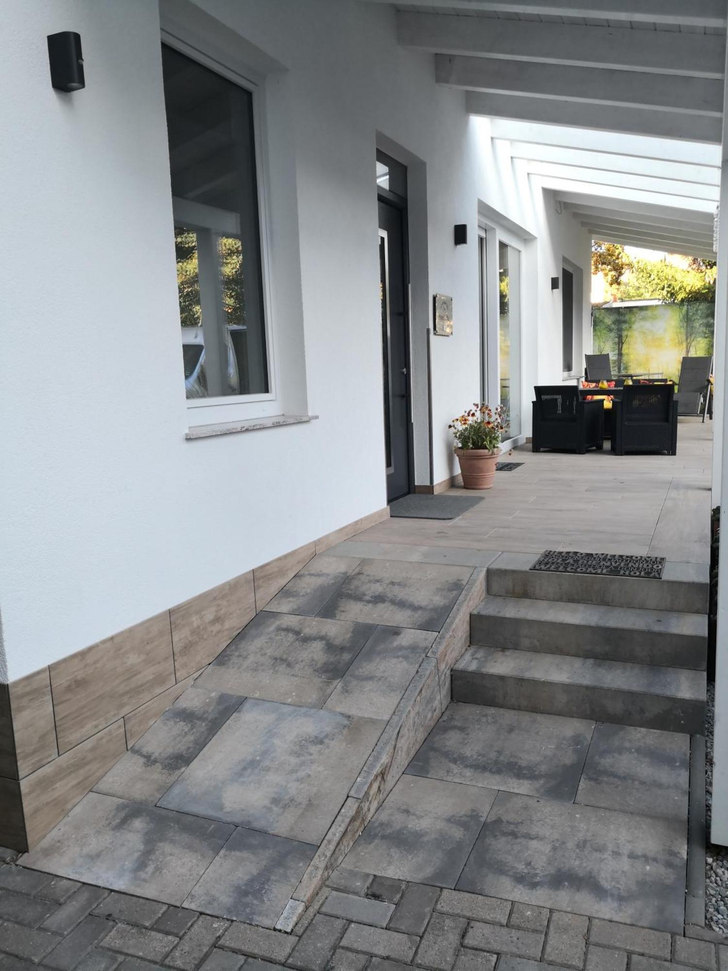 Auszeit Erfurt - Stilvoller Bungalow Mit Parkplatz - Zentrumsnah ภายนอก รูปภาพ