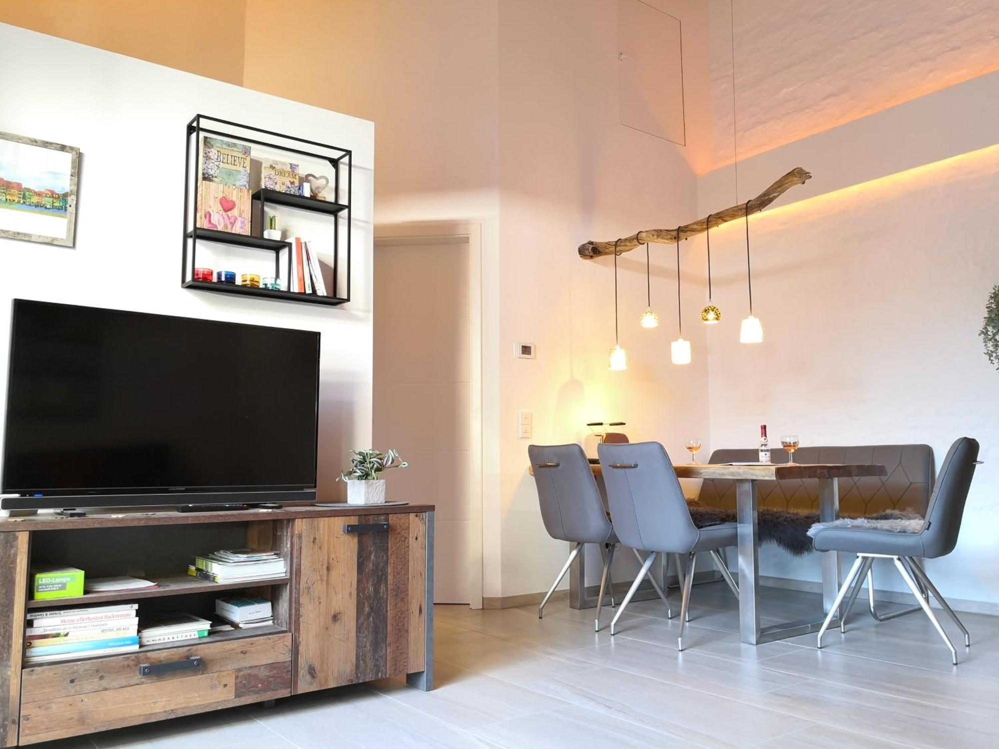Auszeit Erfurt - Stilvoller Bungalow Mit Parkplatz - Zentrumsnah ภายนอก รูปภาพ